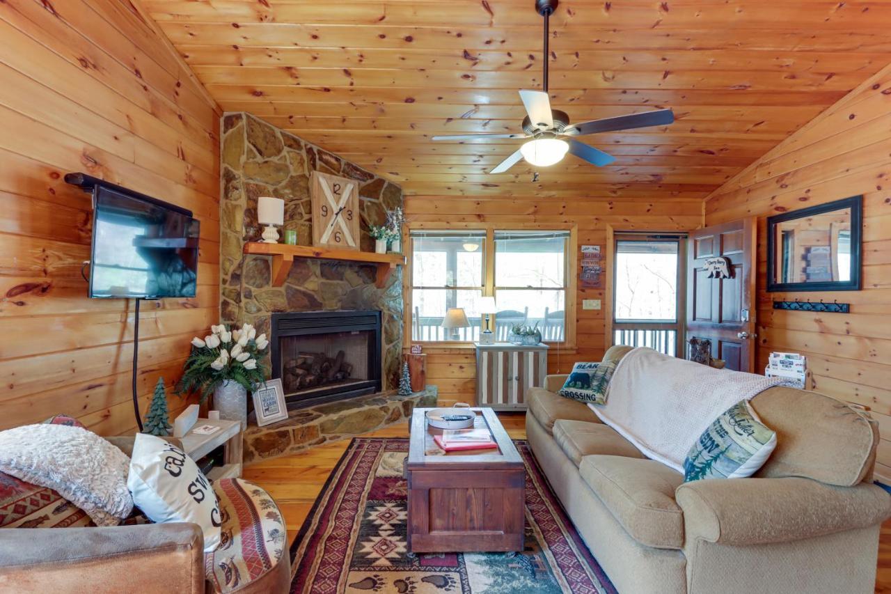 Blue Ridge Cozy Cabin In The Woods With Hot Tub! المظهر الخارجي الصورة