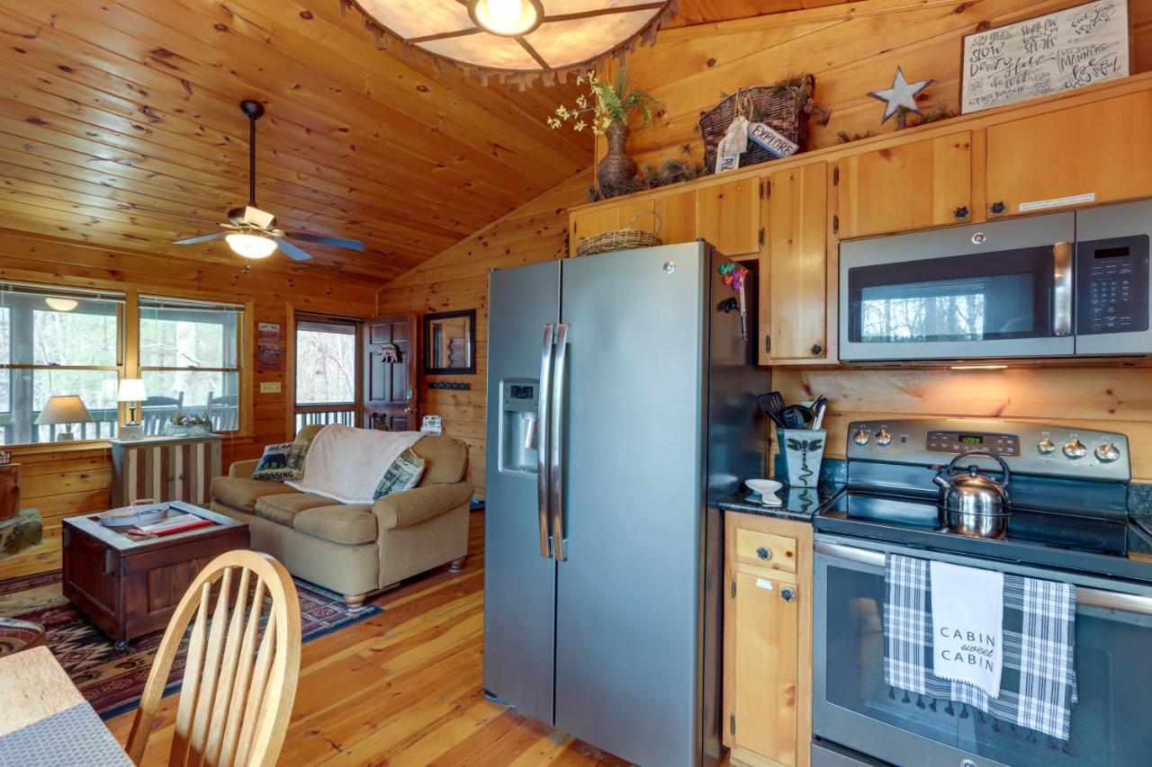Blue Ridge Cozy Cabin In The Woods With Hot Tub! المظهر الخارجي الصورة